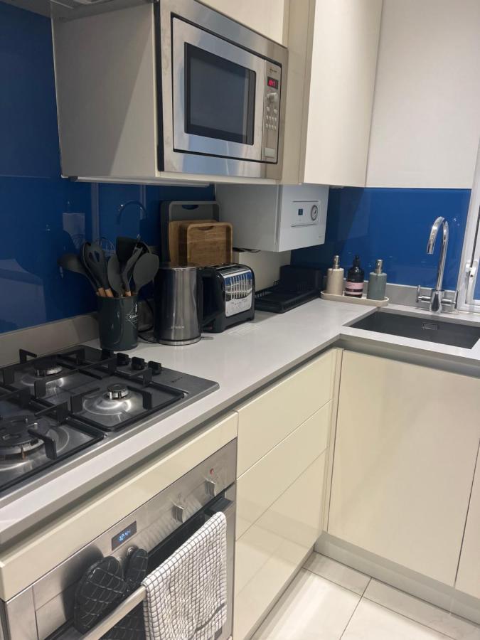 2 Bedroom Apartment Just Off Kings Road لندن المظهر الخارجي الصورة